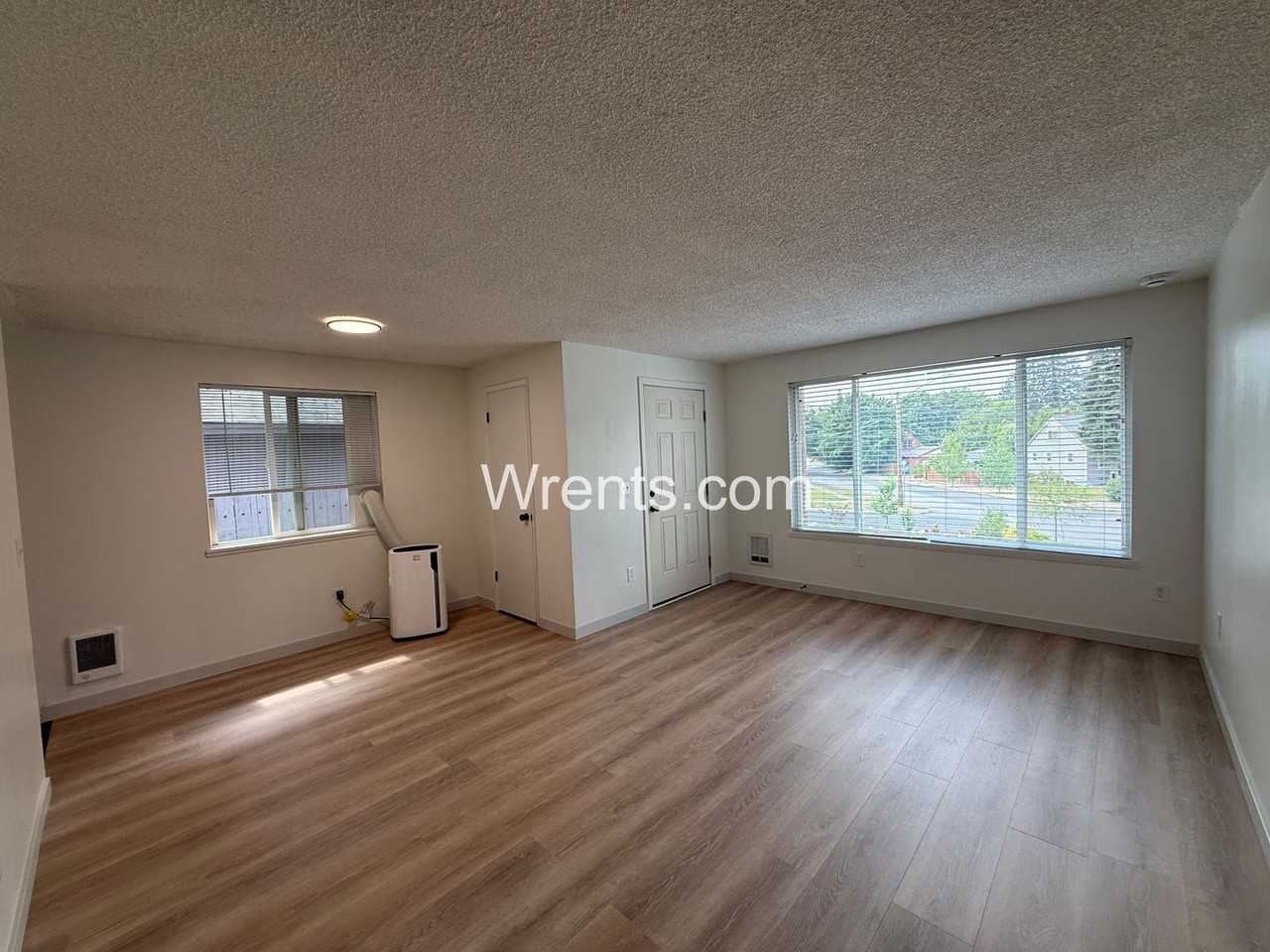 102 W Cora Ave - Photo 4 of 20