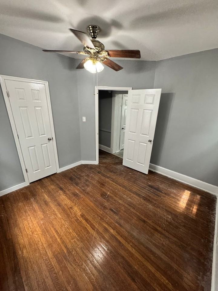 1415 Williamsburg Rd - Photo 4 of 16