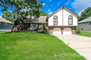 304 Johnston Dr - Photo 1 of 1