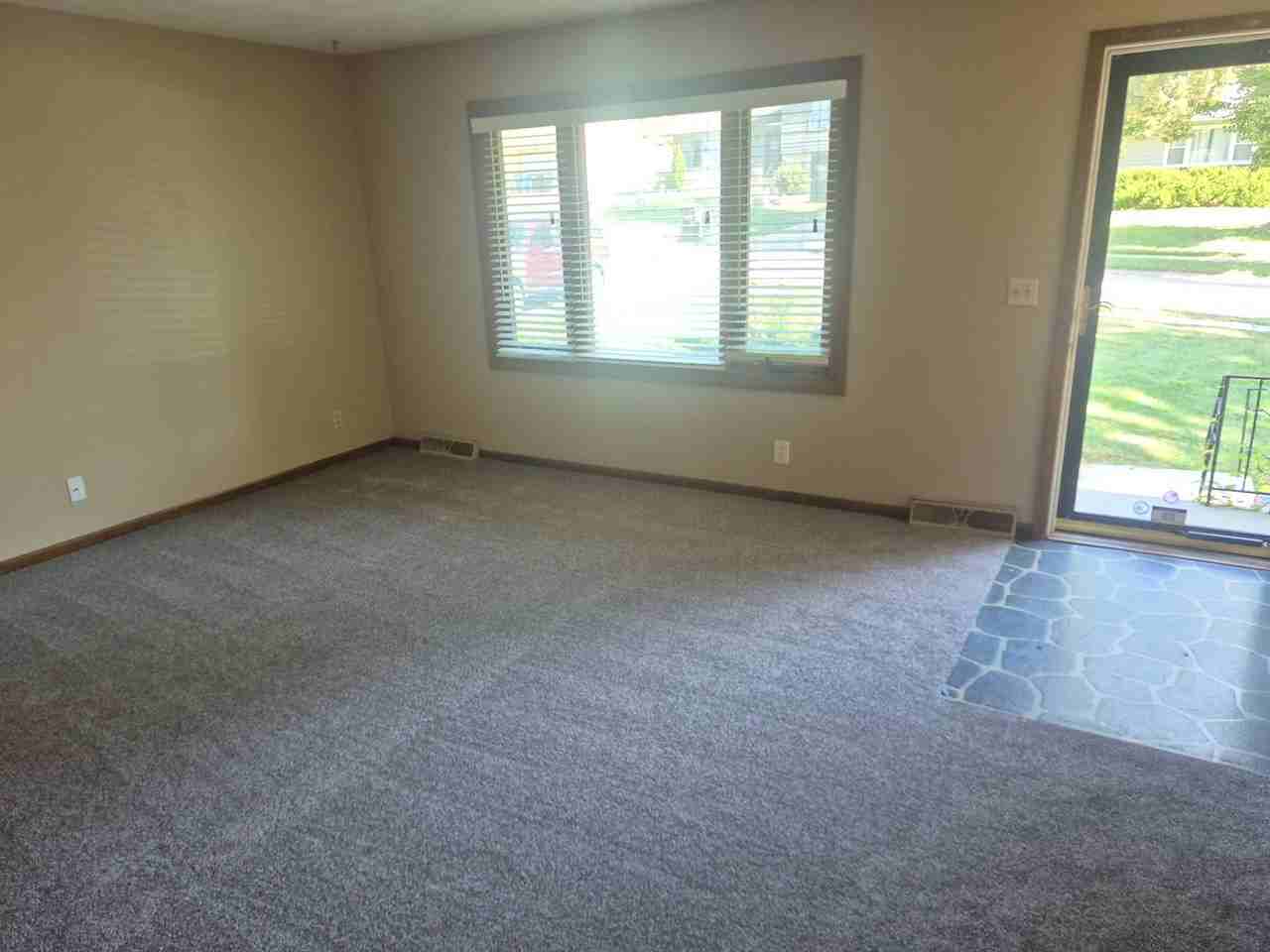 12559 O St - Photo 4 of 16
