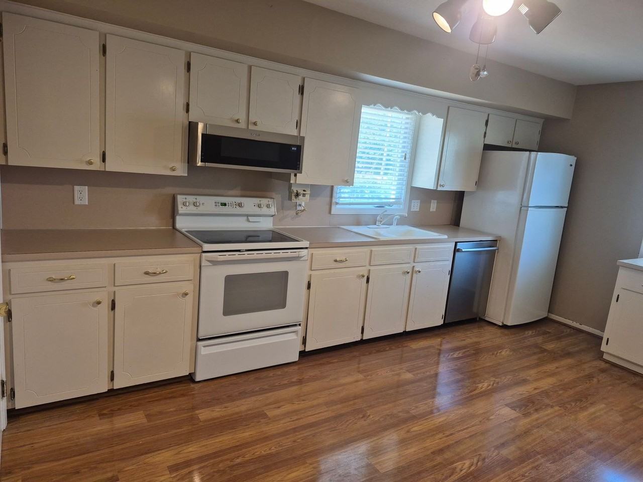 12559 O St - Photo 5 of 16