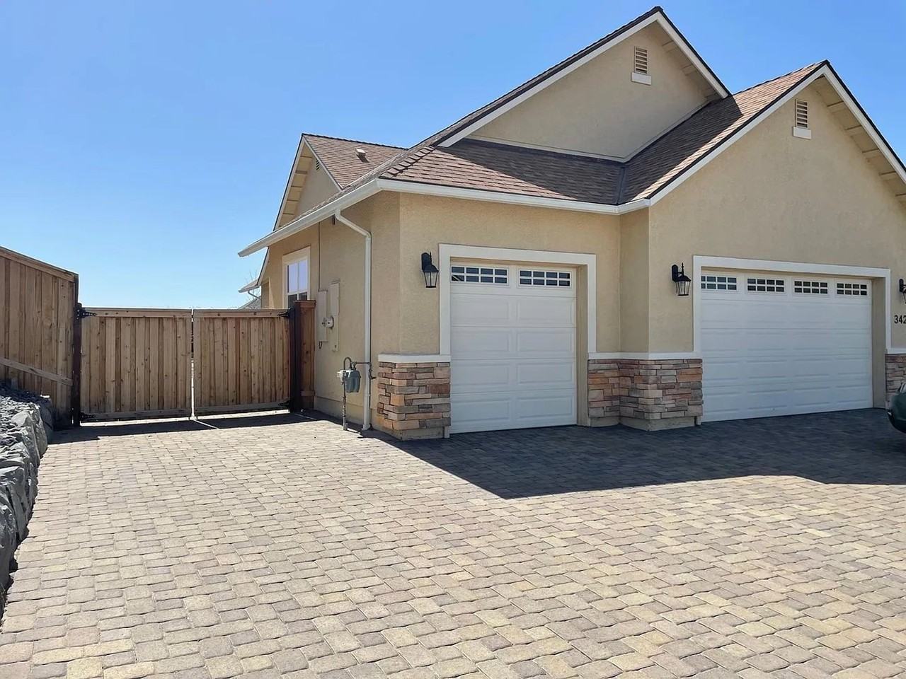 342 Desert Chukar Dr - Photo 2 of 16