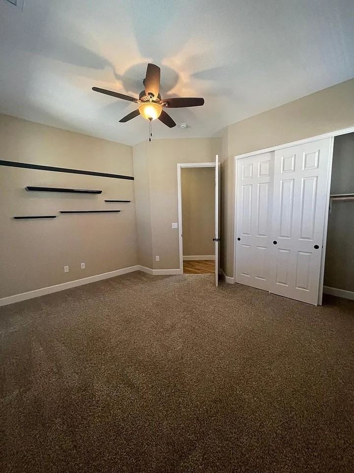 342 Desert Chukar Dr - Photo 4 of 16