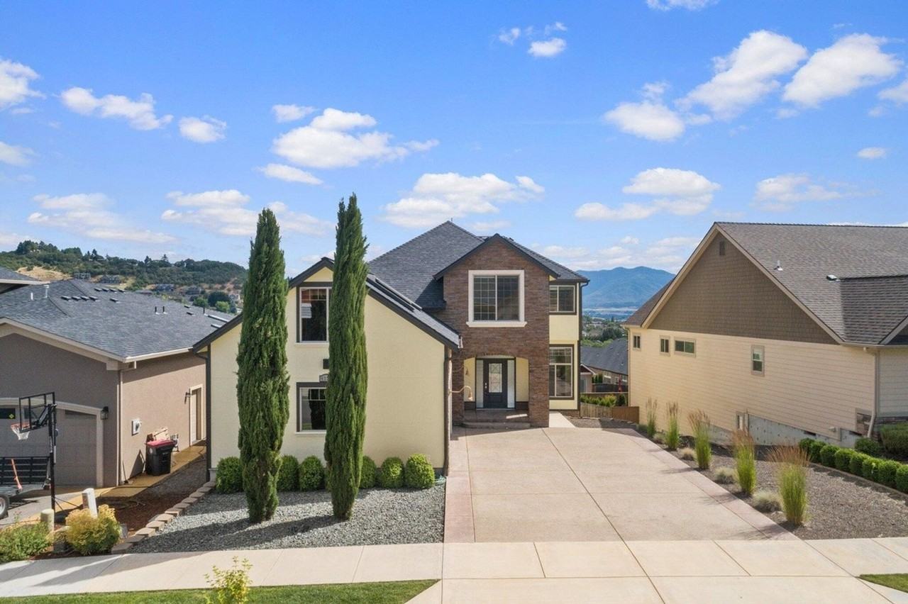 4334 Vineyard Ter - Photo 3 of 39
