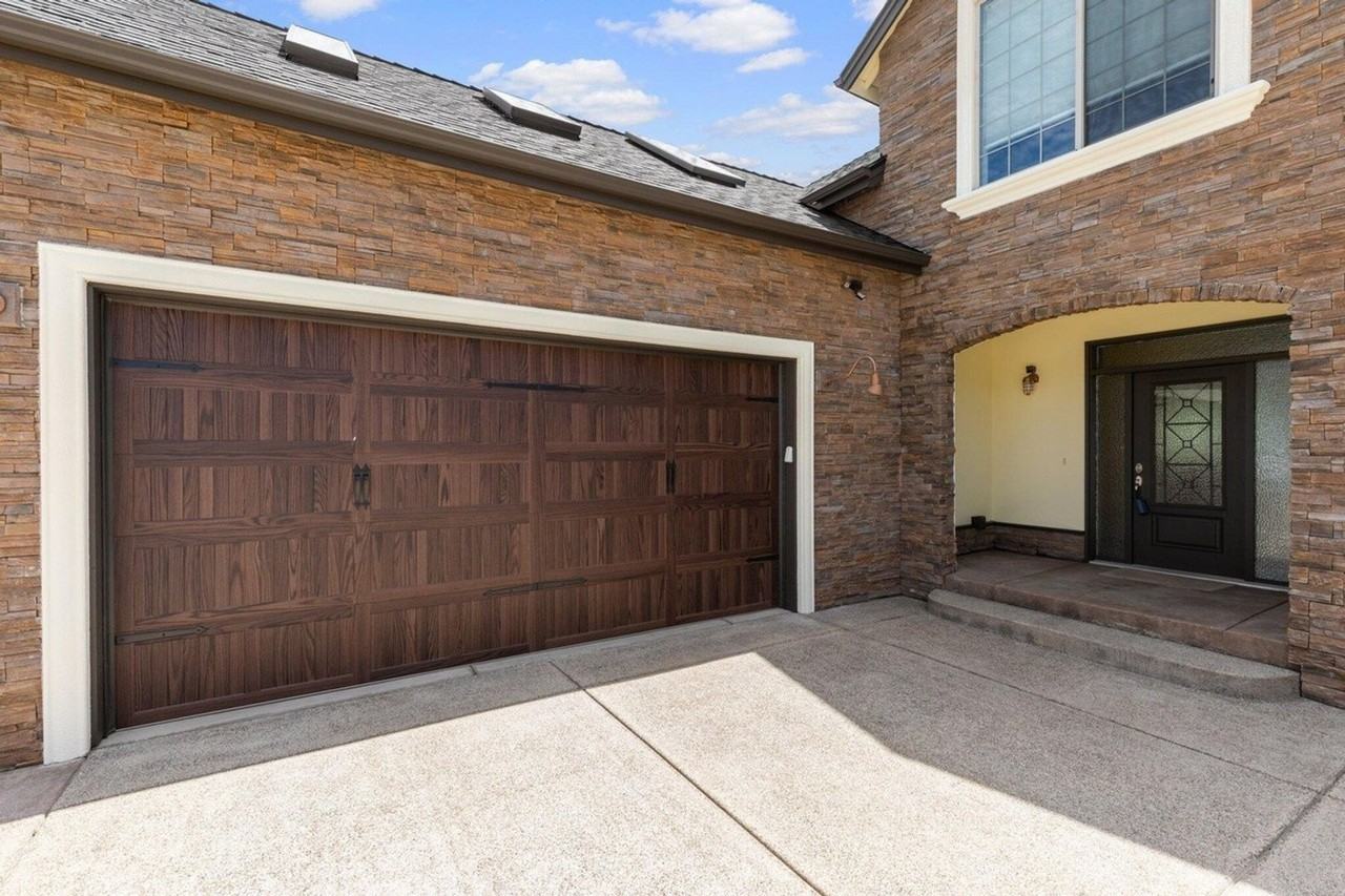 4334 Vineyard Ter - Photo 5 of 39