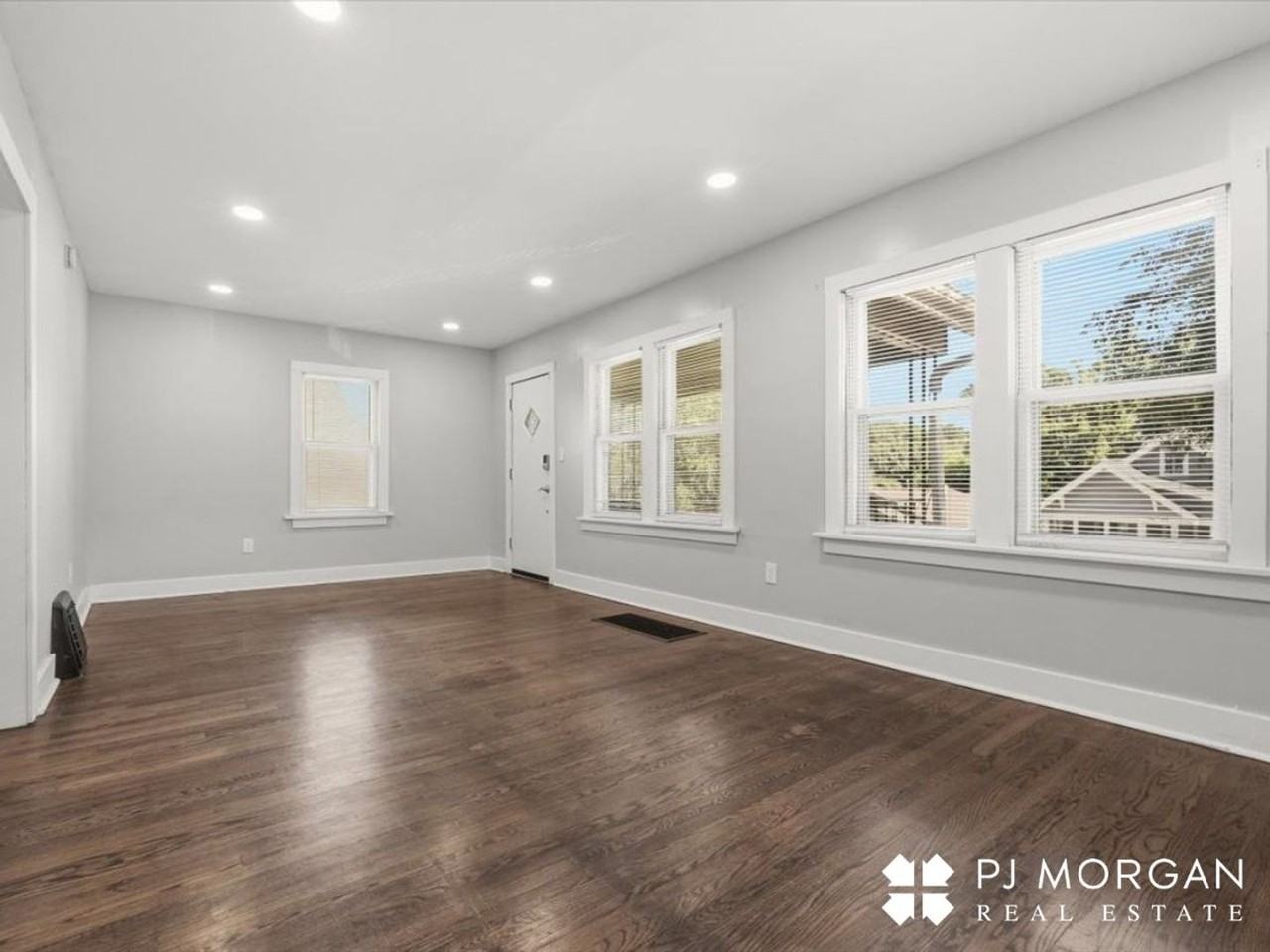 6031 Pine St - Photo 7 of 25