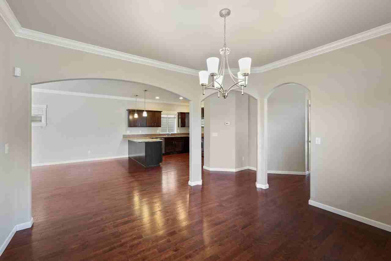 4335 17th Way Ne - Photo 7 of 40