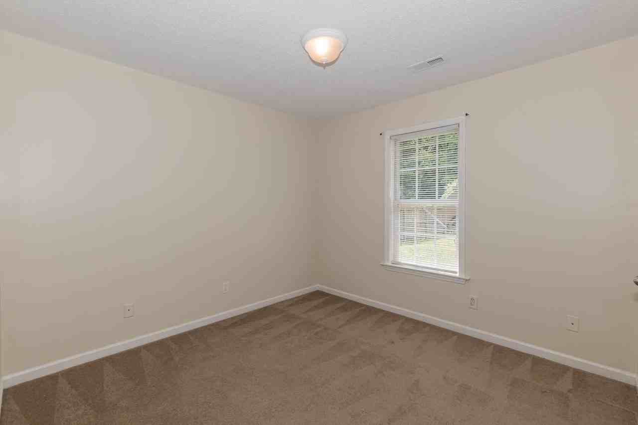 709 Arden St - Photo 2 of 19