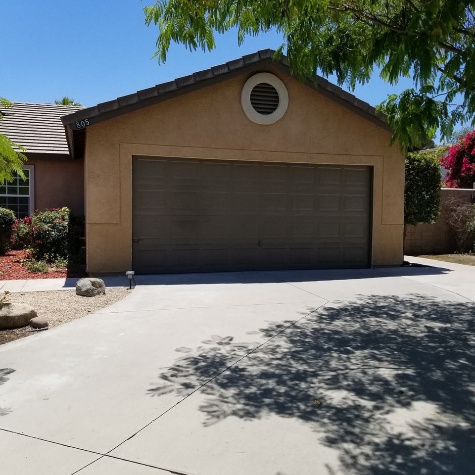 805 Alpine Ct - Photo 2 of 12