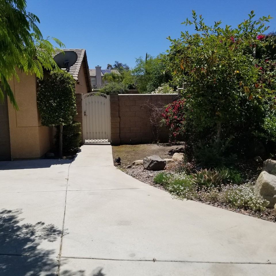 805 Alpine Ct - Photo 6 of 12