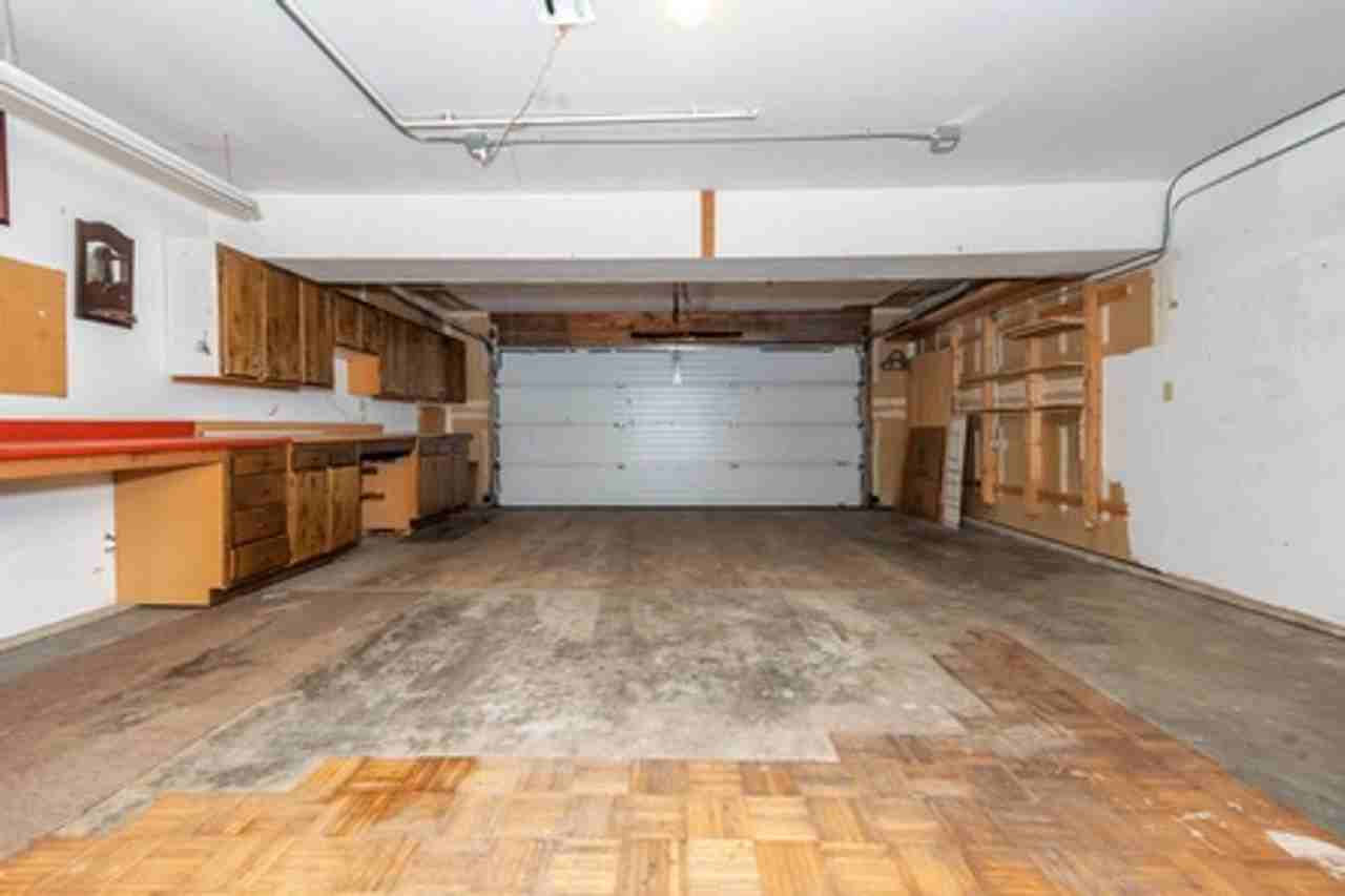 1004 Potlatch Cir - Photo 3 of 14