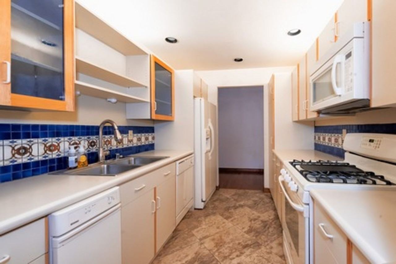 1004 Potlatch Cir - Photo 4 of 14