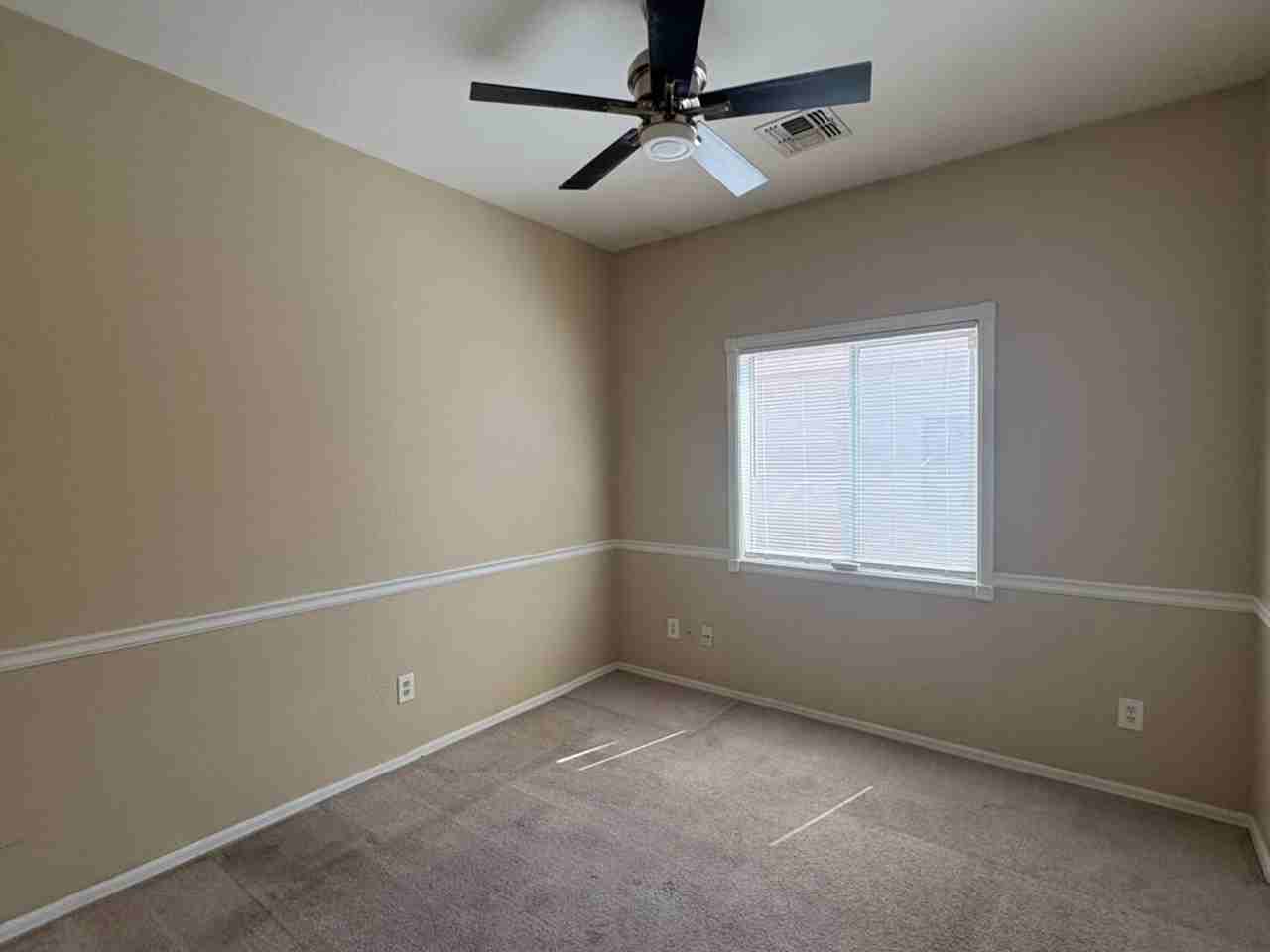 15337 W Port Au Prince Ln - Photo 3 of 11