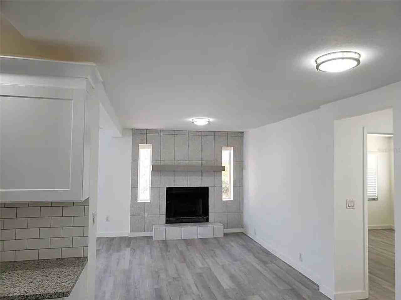 2 Cheyenne Ct - Photo 3 of 10
