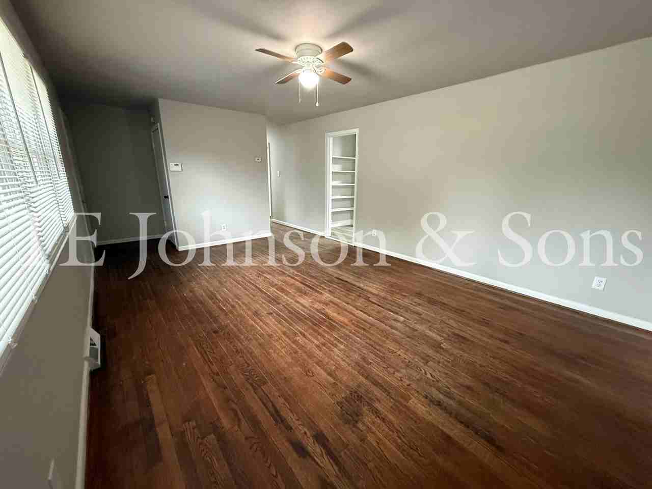 425 Cody Cir - Photo 4 of 41