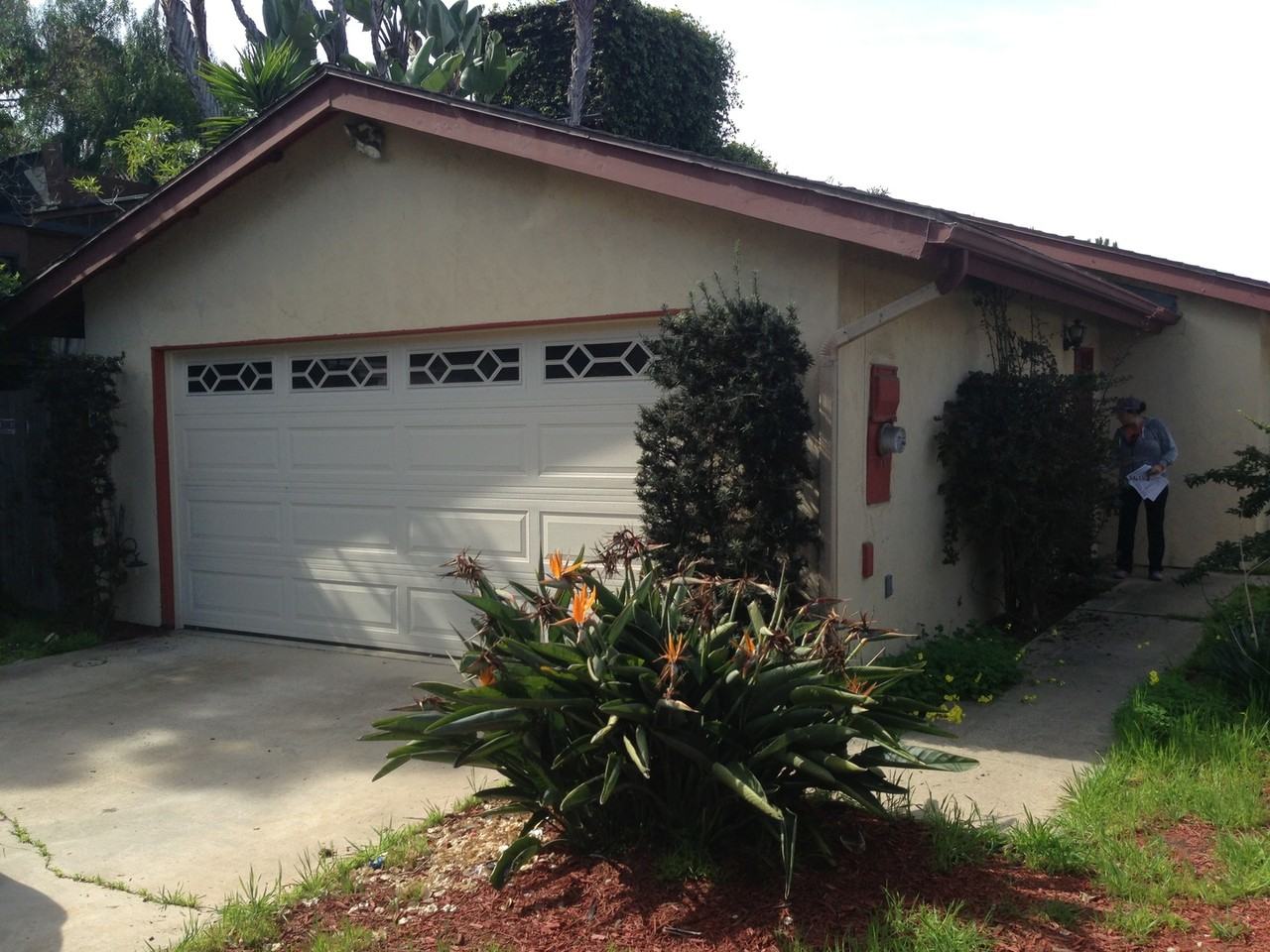 13780 Nogales Dr - Photo 2 of 12
