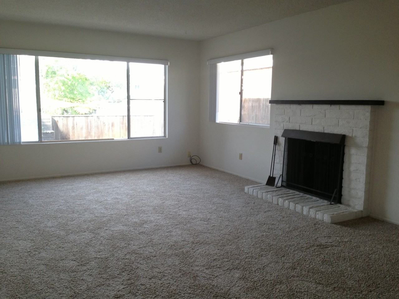 13780 Nogales Dr - Photo 4 of 12