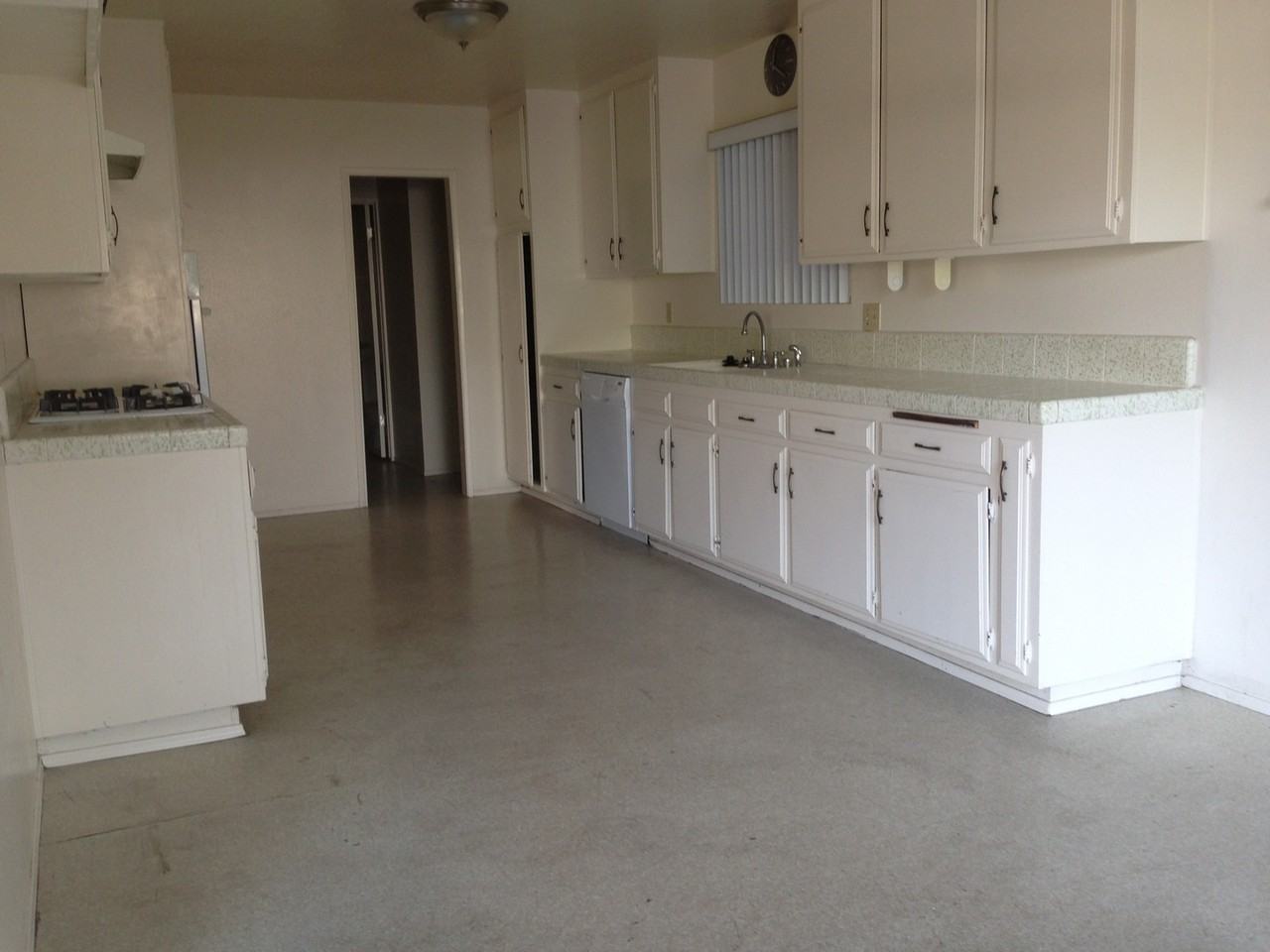13780 Nogales Dr - Photo 5 of 12