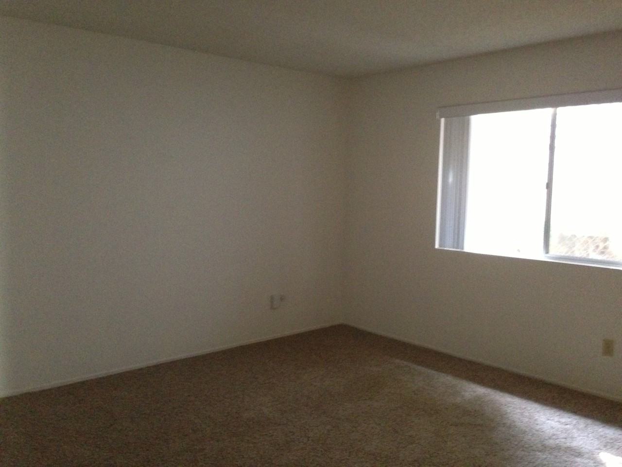 13780 Nogales Dr - Photo 7 of 12