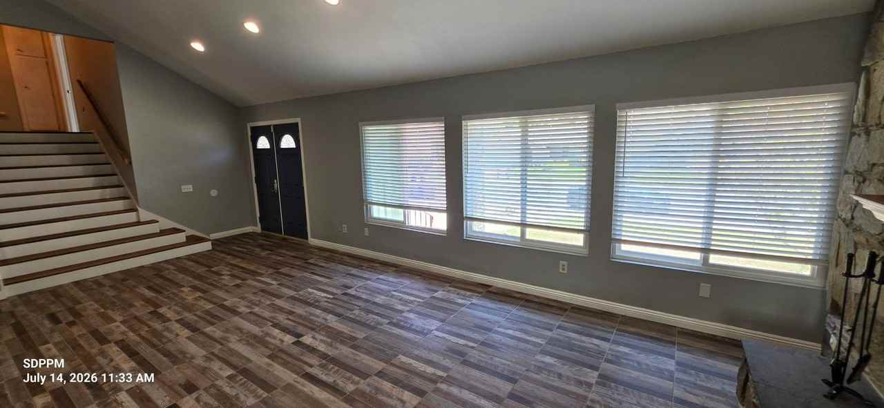 1524 Whitsett Dr - Photo 7 of 50