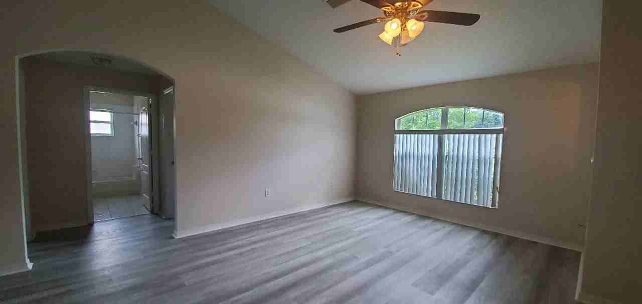 4047 Cannon Ct - Photo 3 of 18