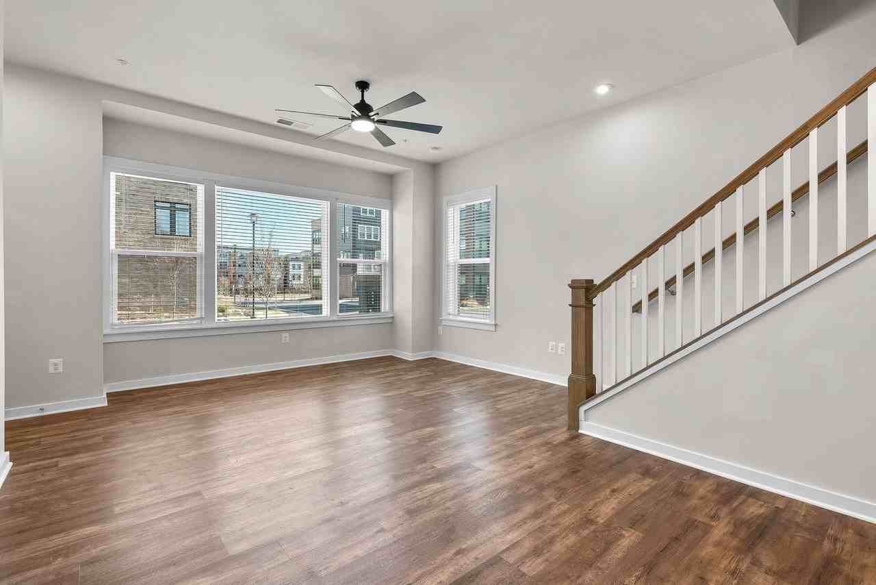 16302 Connors Way #21 - Photo 4 of 45