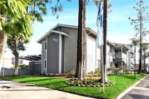featured image of 3420 Falcon St