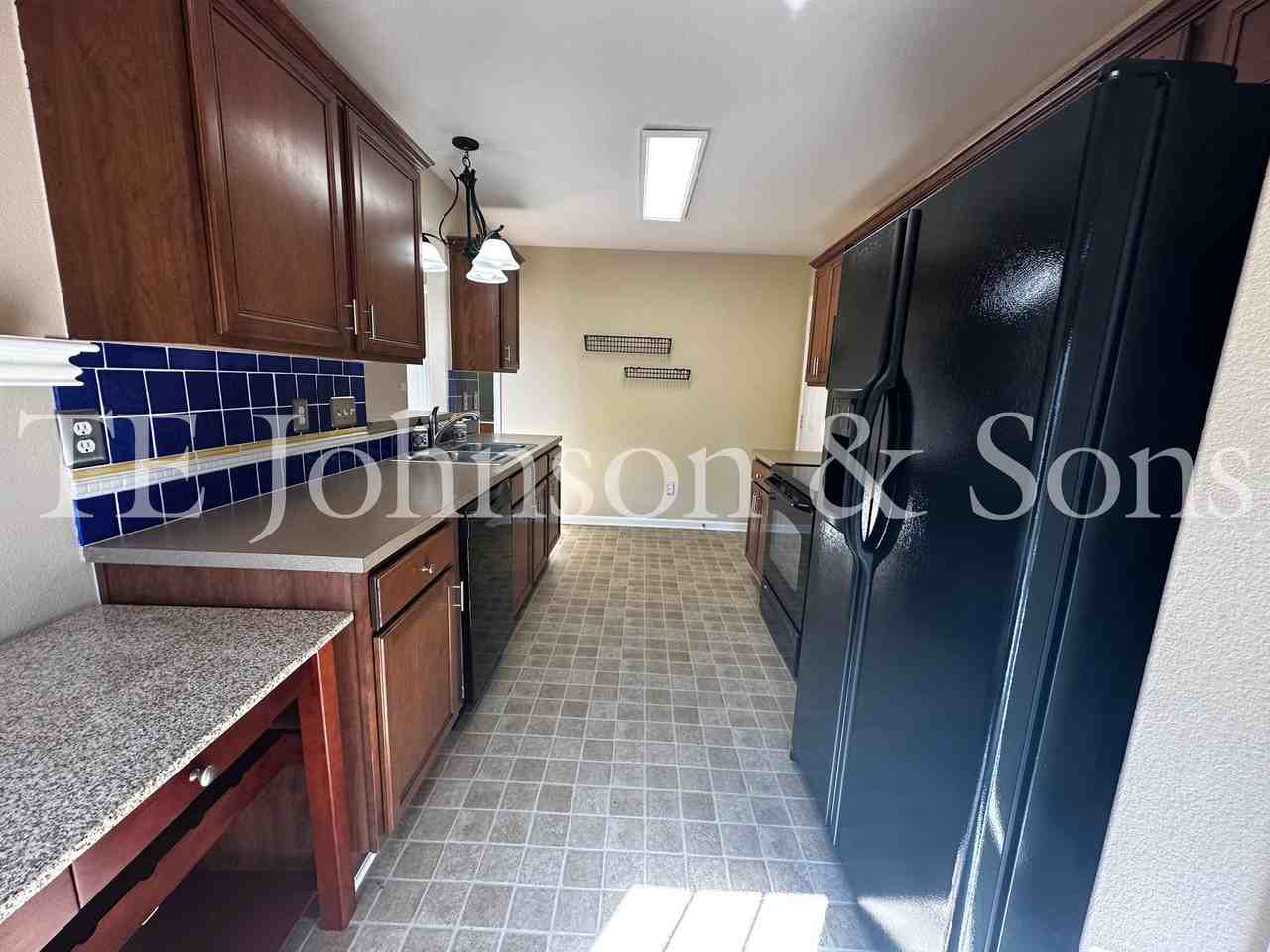 108 Greenway St - Photo 7 of 29