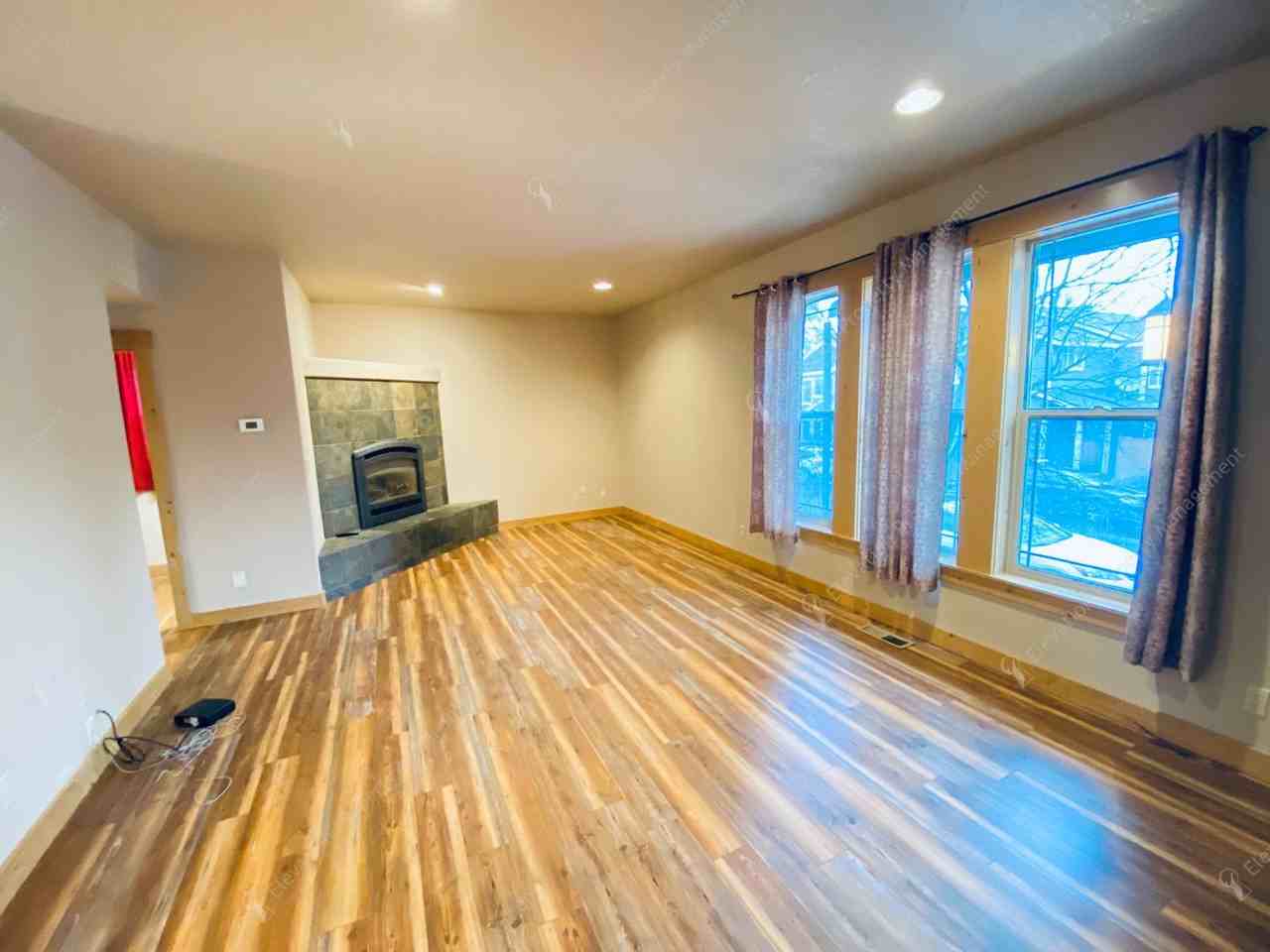 20187 Merriewood Ln - Photo 2 of 23