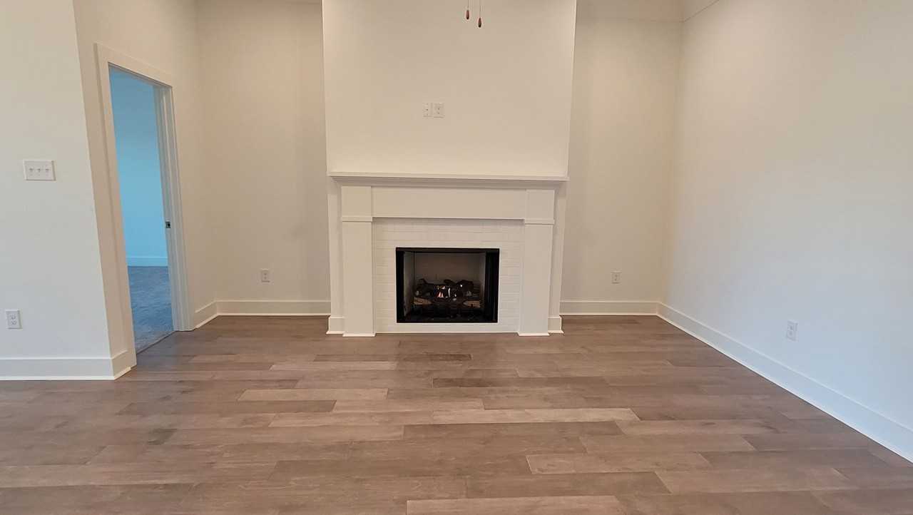18955 Pharlap Way - Photo 7 of 12