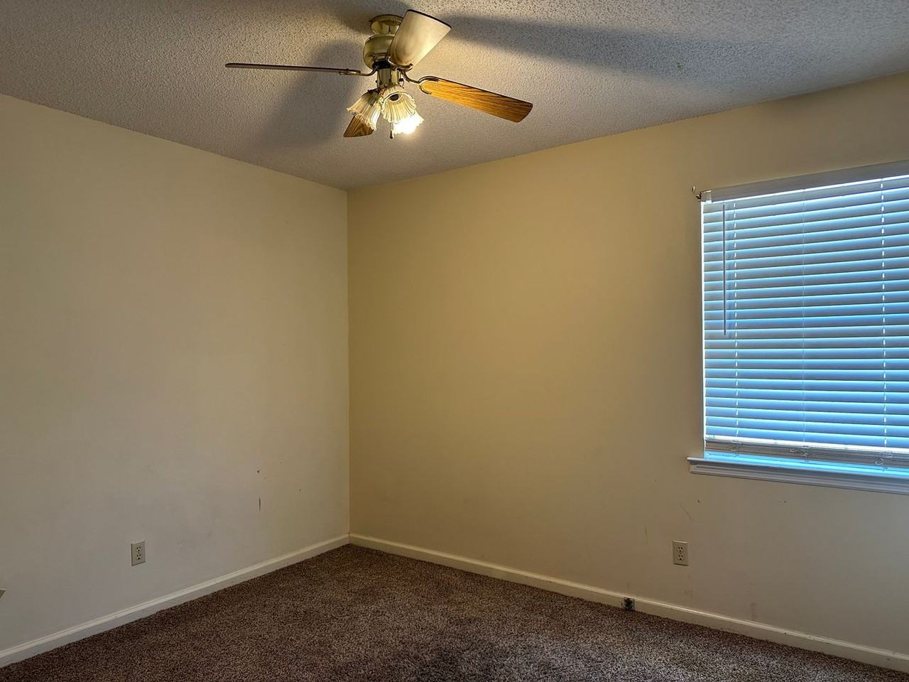 1460 Flo Zechman Dr - Photo 6 of 9