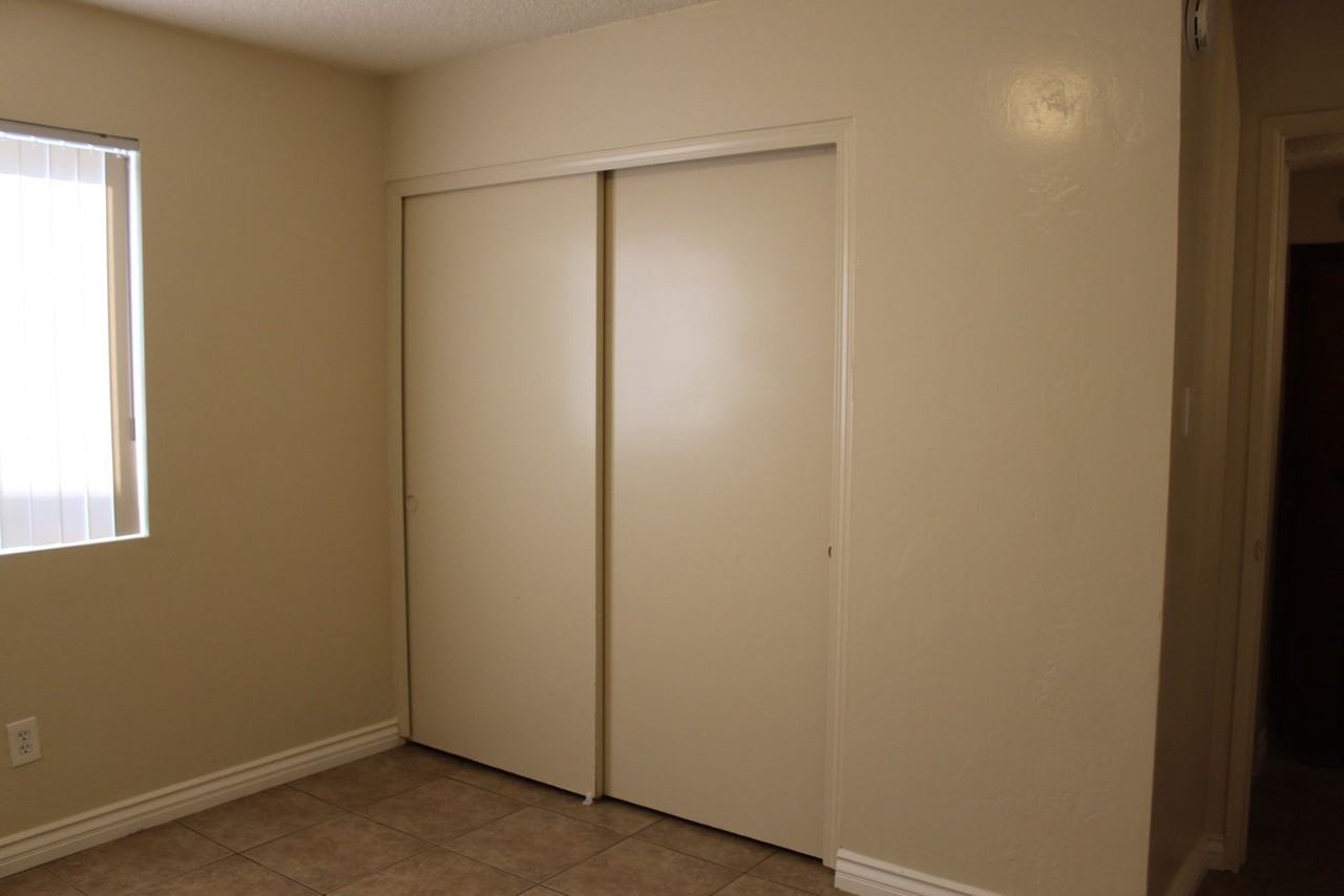 5913 Nogal Ave - Photo 6 of 10