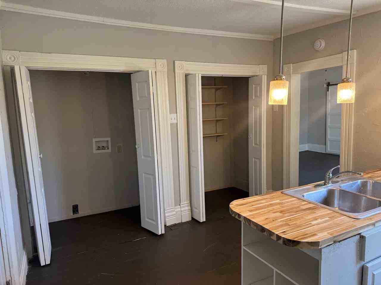 2715 Patee St - Photo 6 of 11