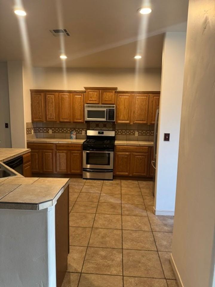 3849 Calle Arriba - Photo 7 of 20
