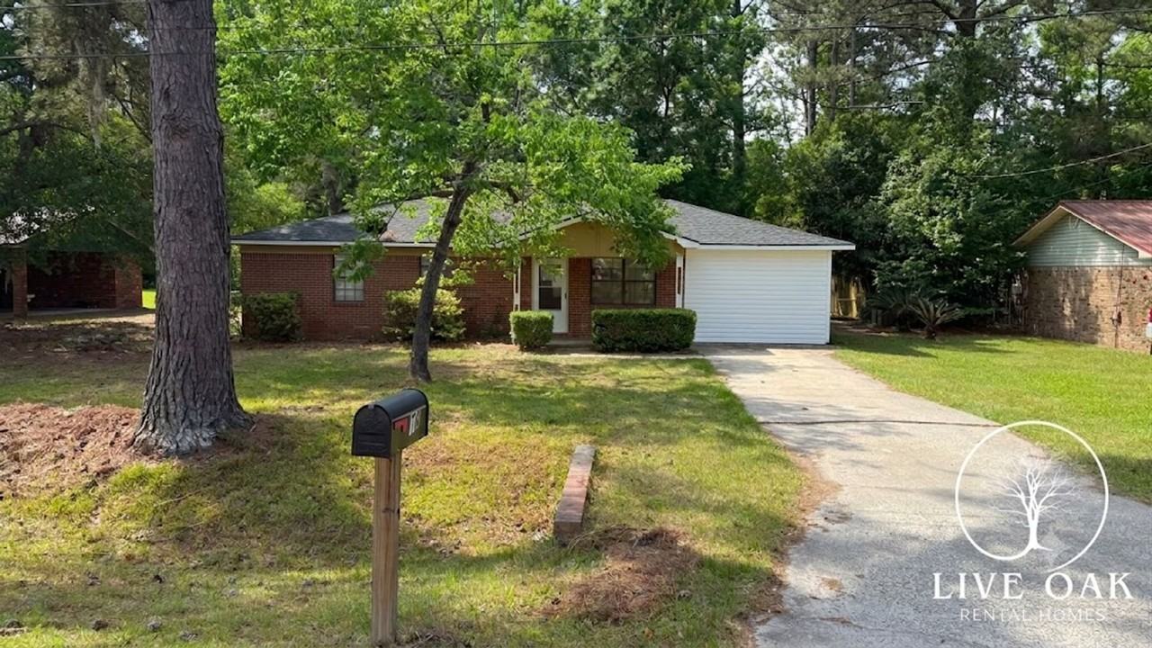70 Thornton Dr Ne - Photo 2 of 19