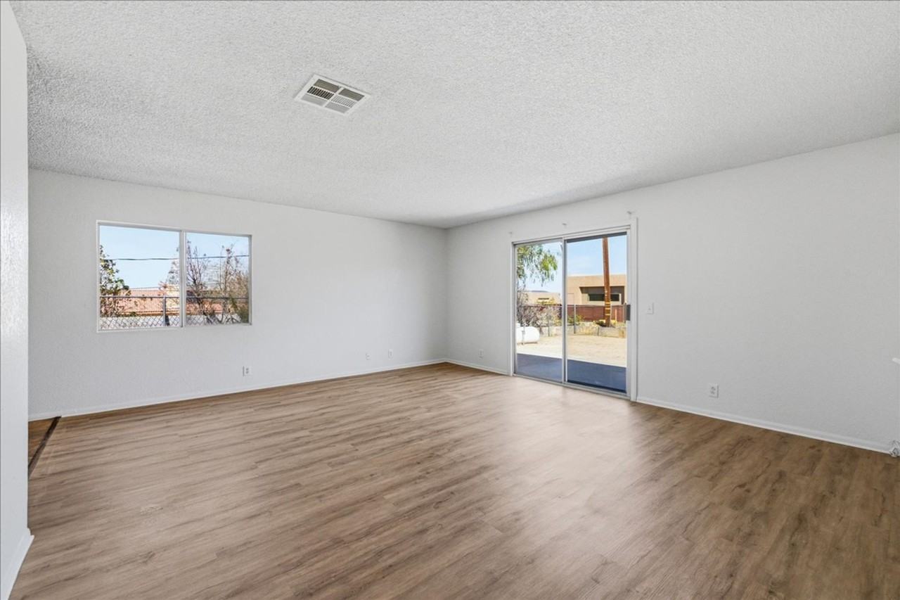 6851 Quail Spring Ave - Photo 6 of 45