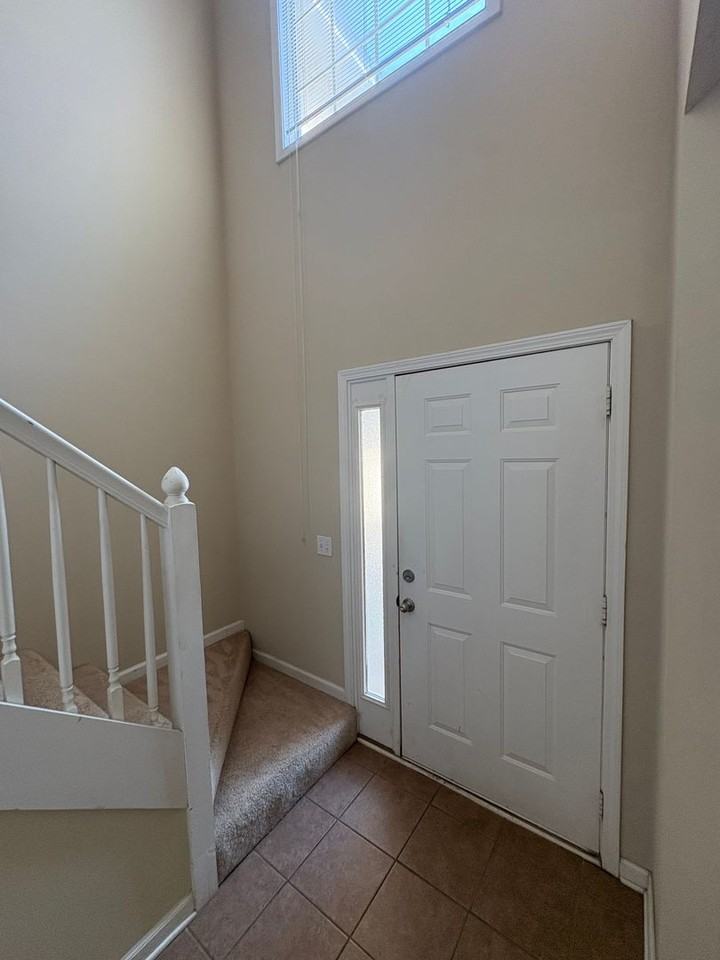 115 Wakefield Way - Photo 2 of 21