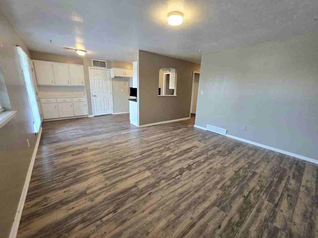 2500 Se 51st St - Photo 4 of 22