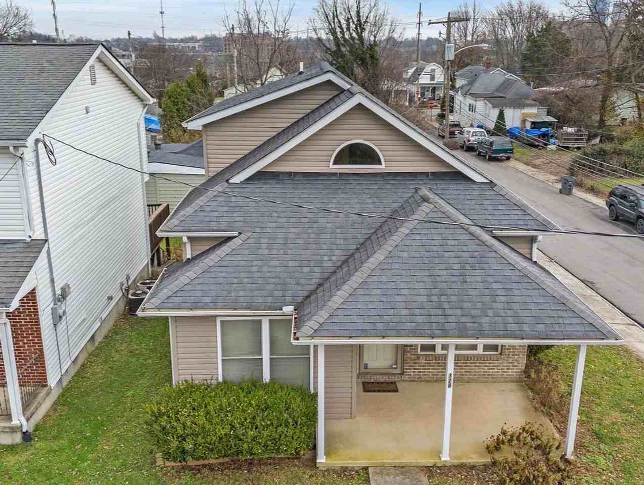 328 Ferguson St - Photo 3 of 29