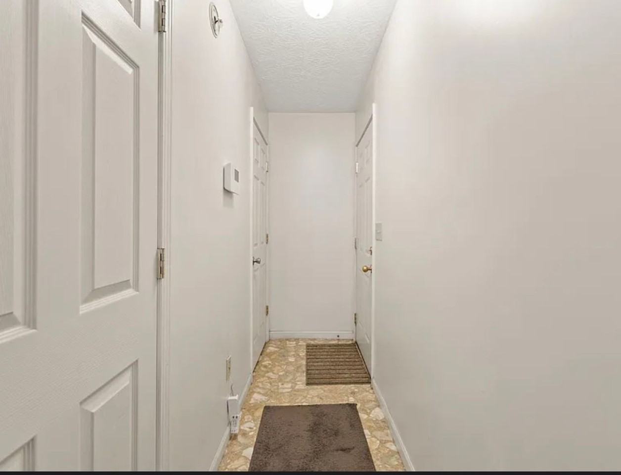 328 Ferguson St - Photo 5 of 29