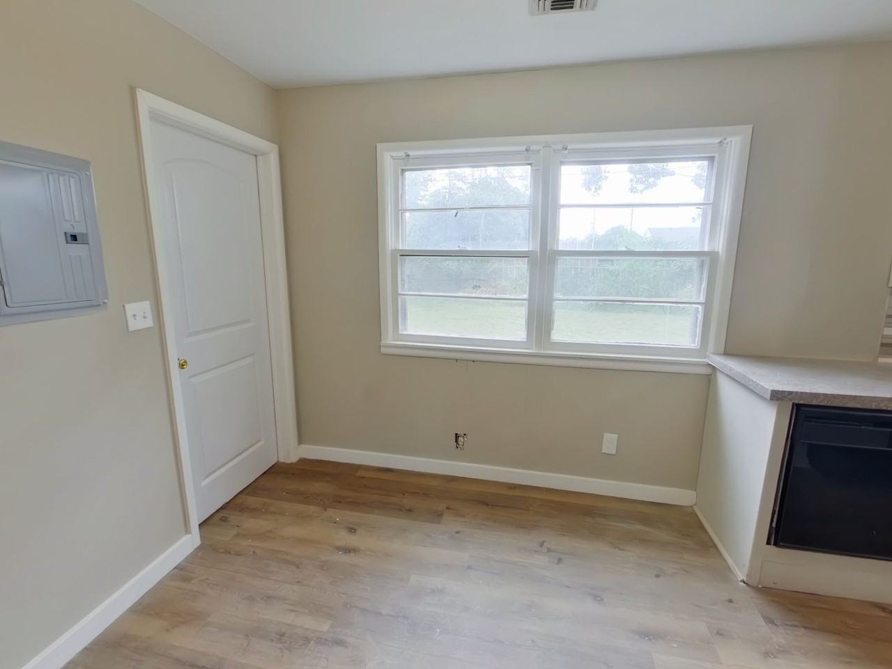 2338 S Dellrose Ave - Photo 3 of 10