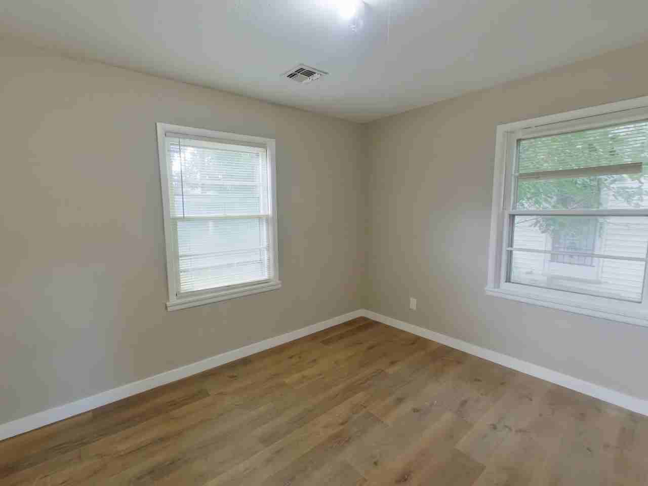 2338 S Dellrose Ave - Photo 6 of 10