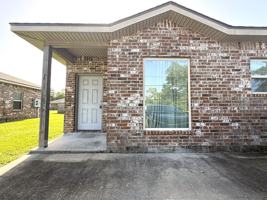 featured image of 2802 Miller Ave