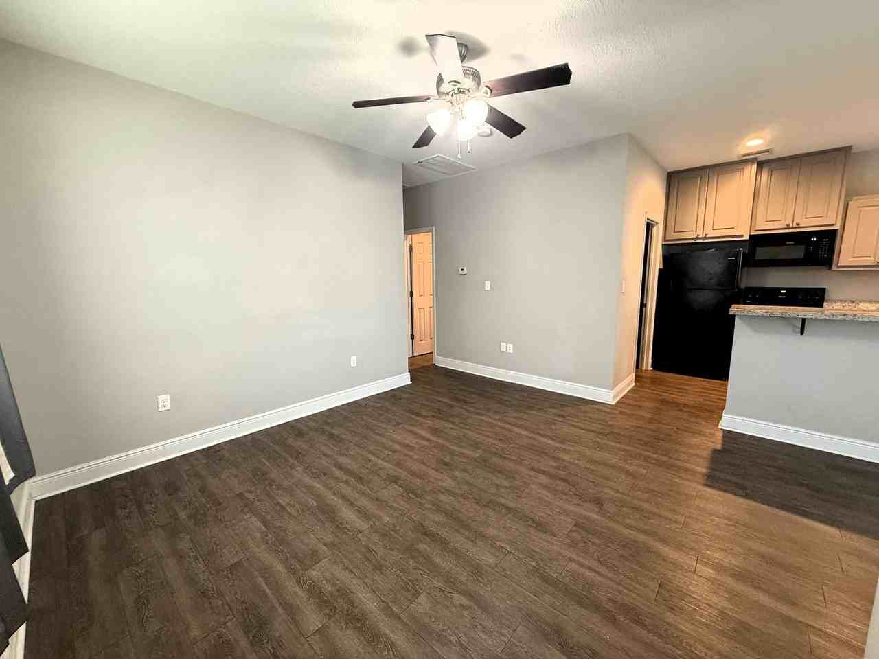 2802 Miller Ave - Photo 2 of 22