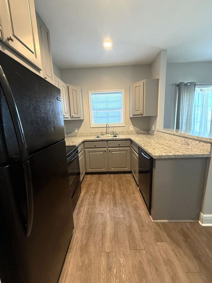 2802 Miller Ave - Photo 7 of 22