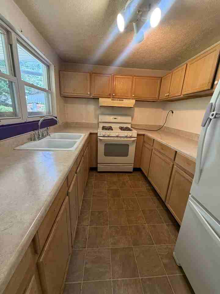 67 Seminole Ave