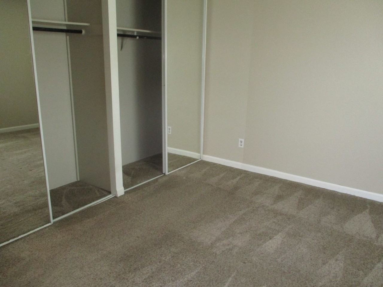 10238 Molino Rd - Photo 7 of 23