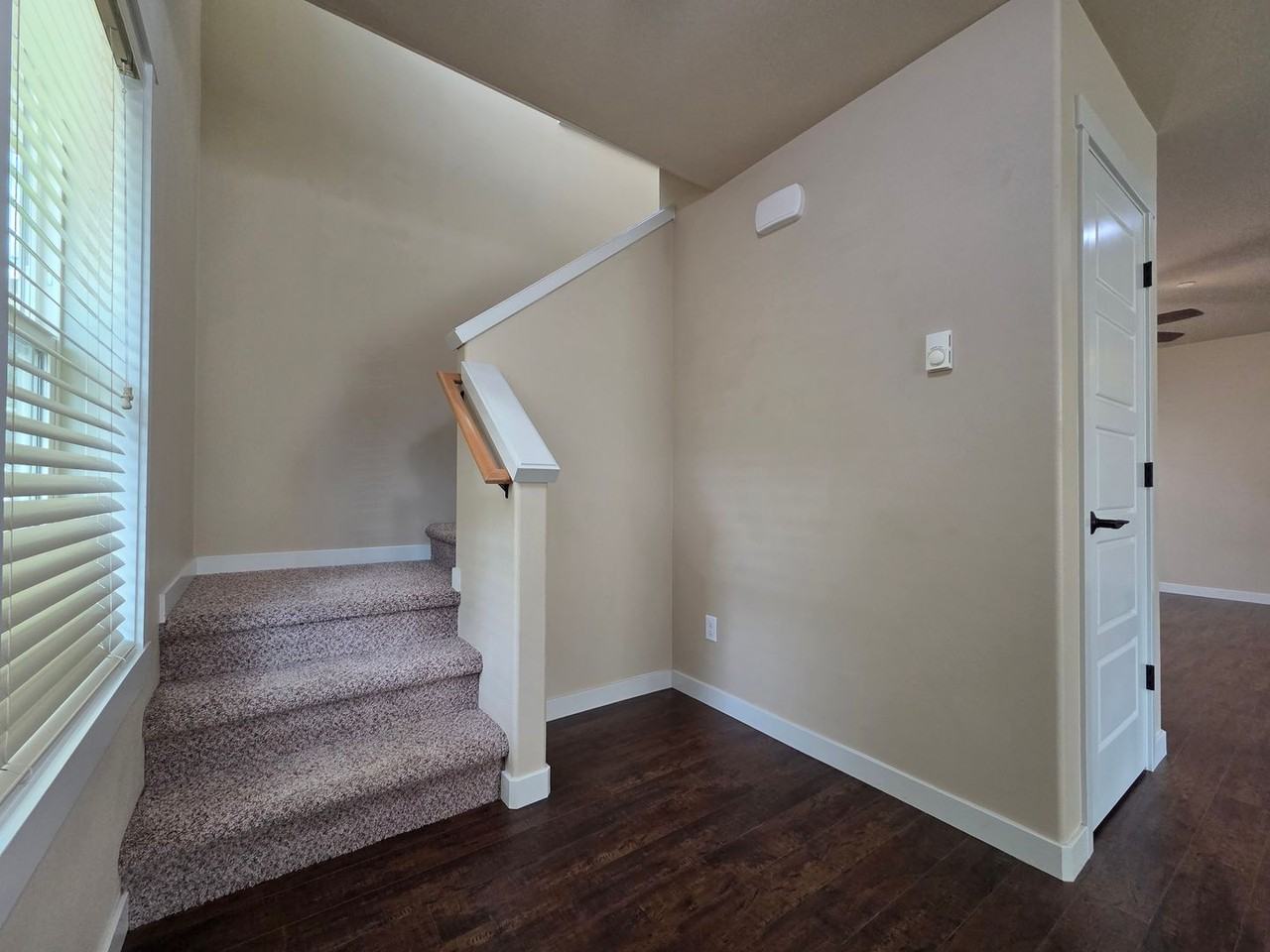 1344 Sinclair Dr - Photo 3 of 20
