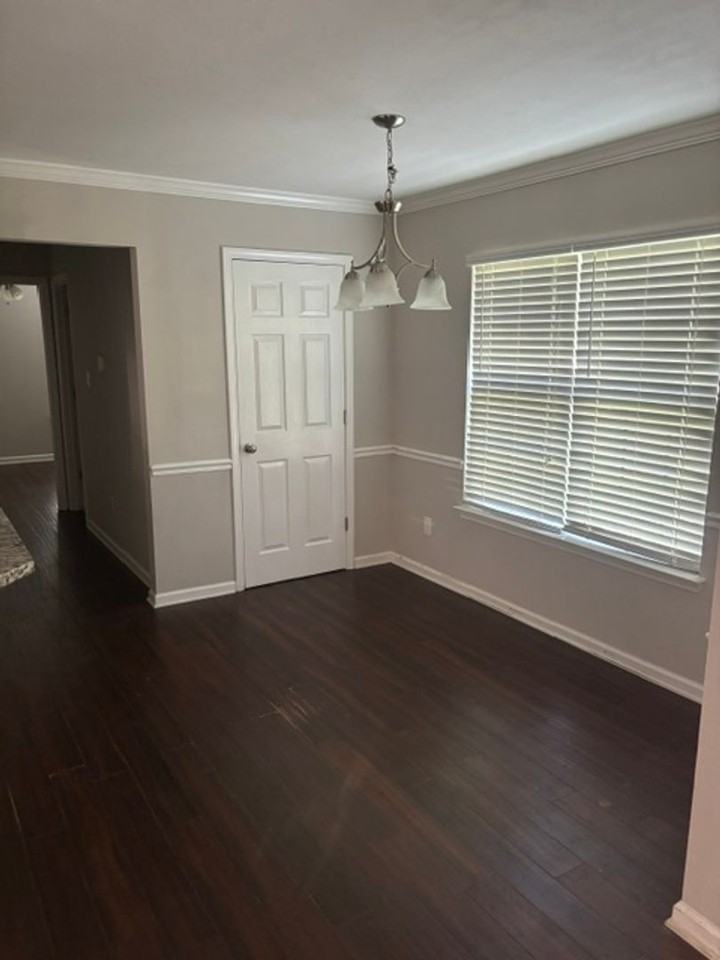 5036 Reynolds Way - Photo 4 of 14