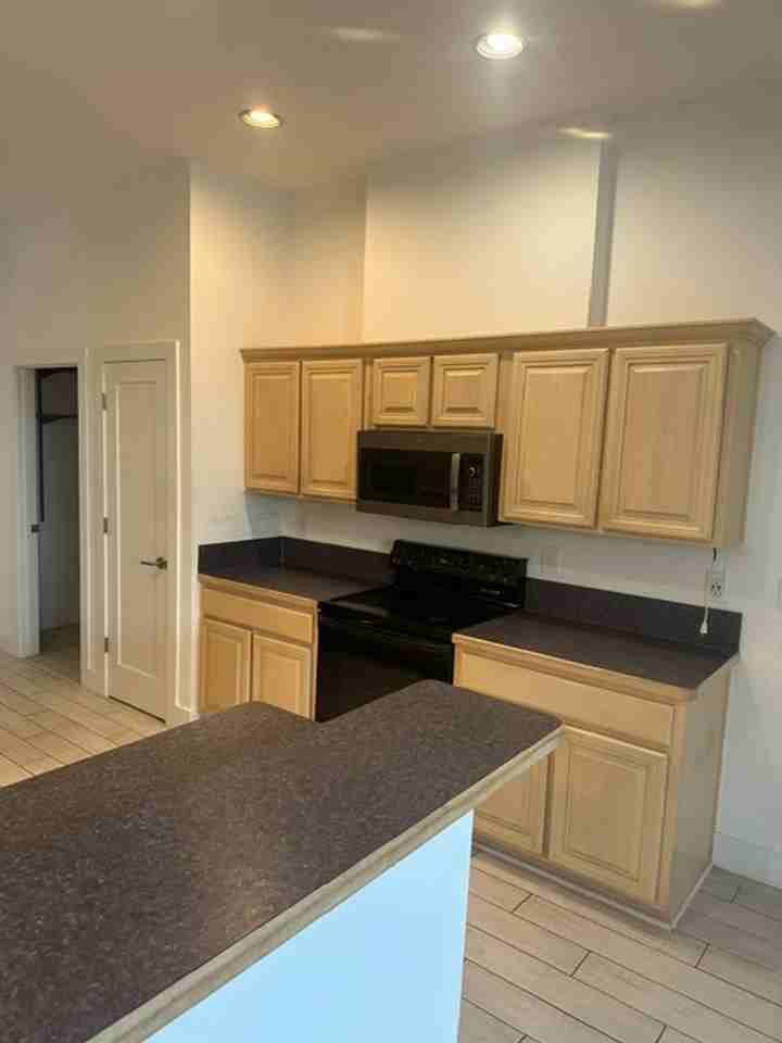 105 Oceans Edge Dr - Photo 7 of 28